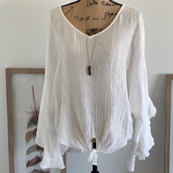 Eileen Fisher Tops - 🌟Beautiful White Gauze Fluttersleeve Top🌟